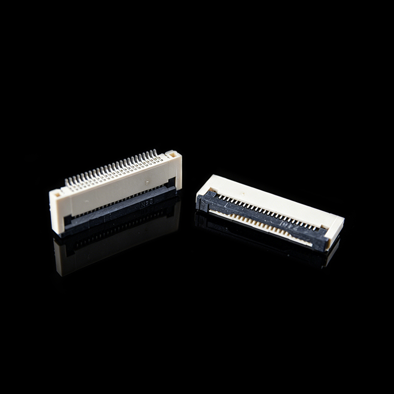 TS-Q024039 FPC Conector de cable de contacto inferior con bloqueo abatible horizontal de paso de 0.5 mm